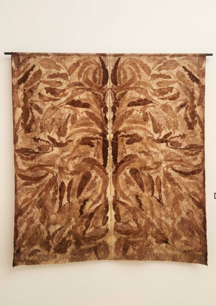 Exhibition sales of naturally printed textiles